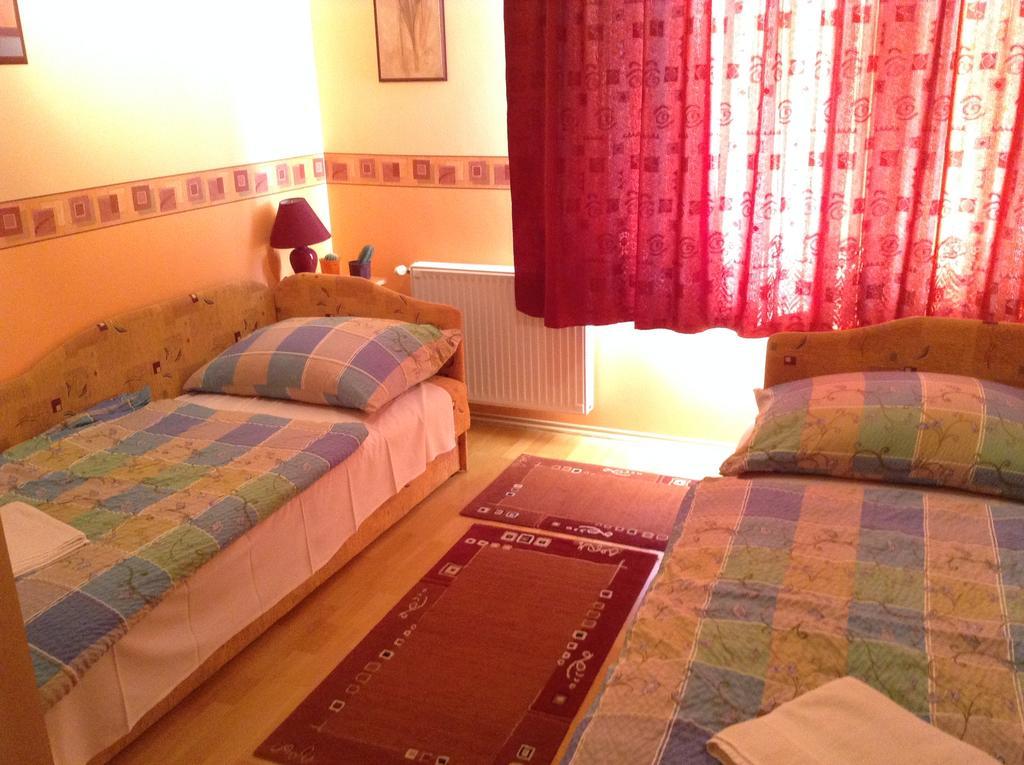 Babati Apartmanház Apartamento Zalakaros Exterior foto